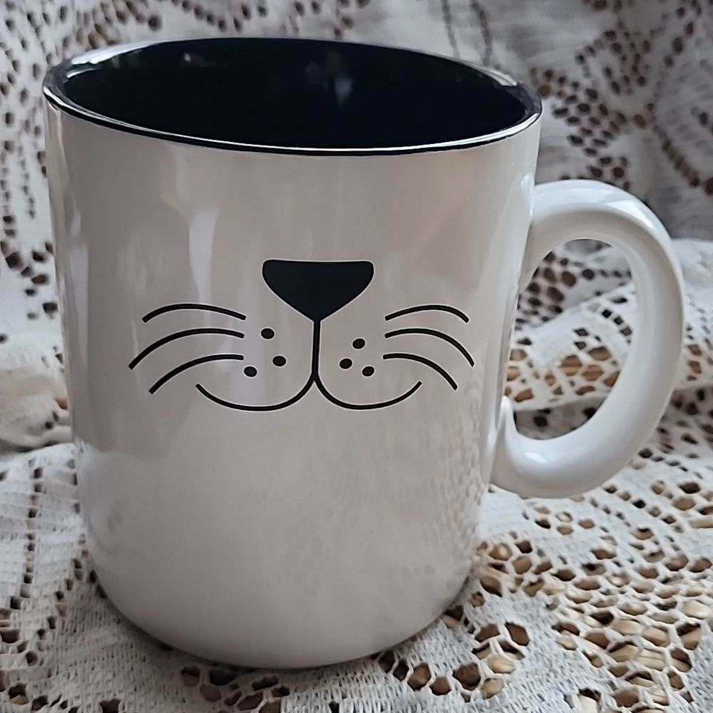 Extra Large Cute Animal Whisker Graphic Mug Kitschy